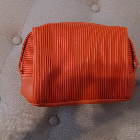KIKO Milano makeup bag / orange / brand new - Picture 2 of 4